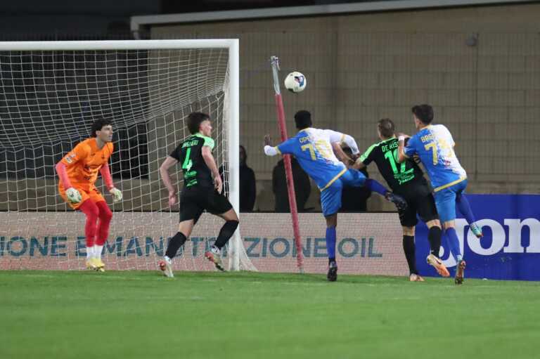 Il Monopoli getta al vento 3 punti nel derby col Brindisi e si fa rimontare nel finale