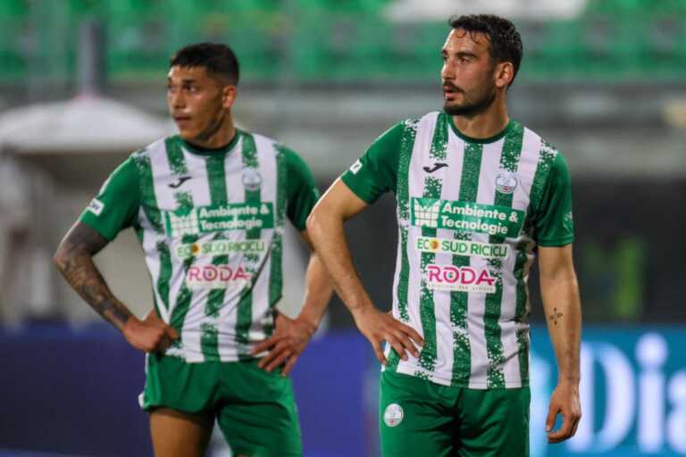 Nessun gol tra Monopoli e Turris, pari e patta al “Veneziani”