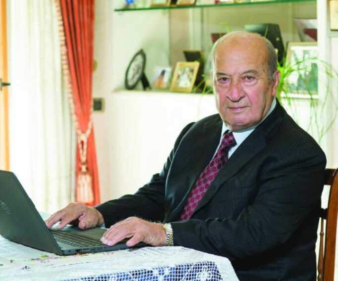 Matino, addio al re dei jeans: Cosimo Romano muore a 85 anni. Fondò Meltin’Pot