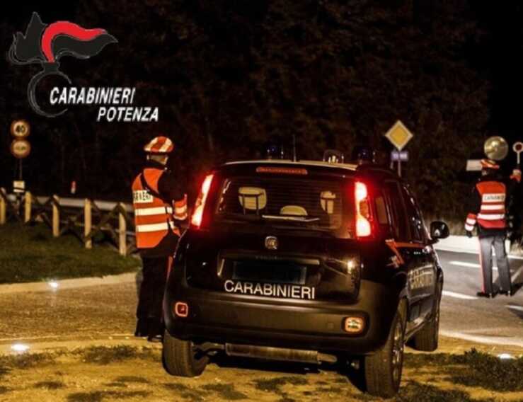Lite in famiglia, aggredita una donna nel Potentino: arrestato 40enne