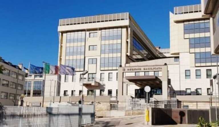 Regionali in Basilicata, sarà una corsa a tre: sfida tra Bardi, Marrese e Follia