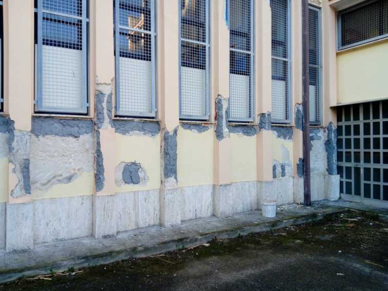 Dal nuovo arredo alle rampe di accesso. Scuole, la Pasqua porta anche il restyling