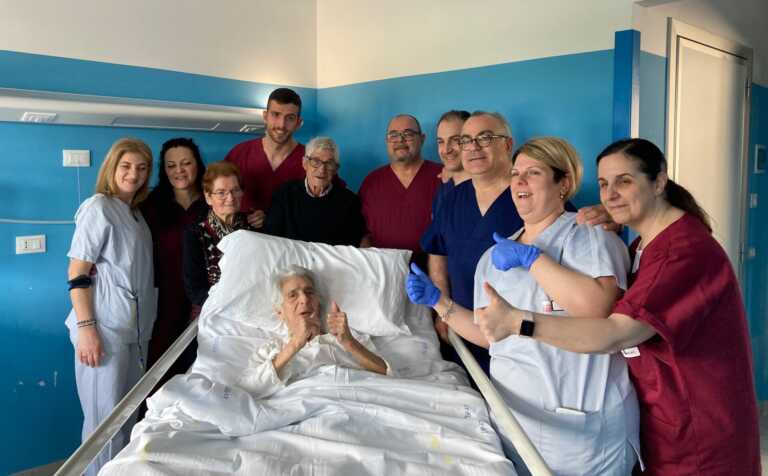 A 104 anni si rompe il femore: la signora Anna operata a Scorrano. Ora sta bene
