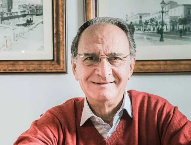 È morto Simeone Di Cagno Abbrescia: aveva 80 anni. Camera ardente in Comune. Il ricordo di Emiliano e Decaro