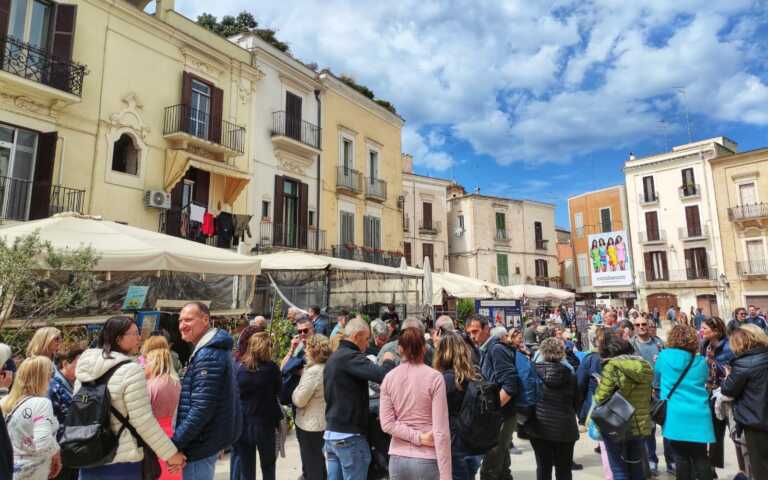 Bari si prepara alla stagione turistica: «Bene le prenotazioni, ma serve più sicurezza»