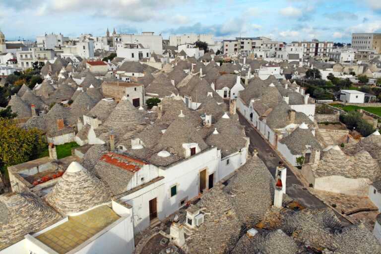 Influencer a spasso tra le bellezze della Puglia: via alla campagna di promozione dei siti Unesco
