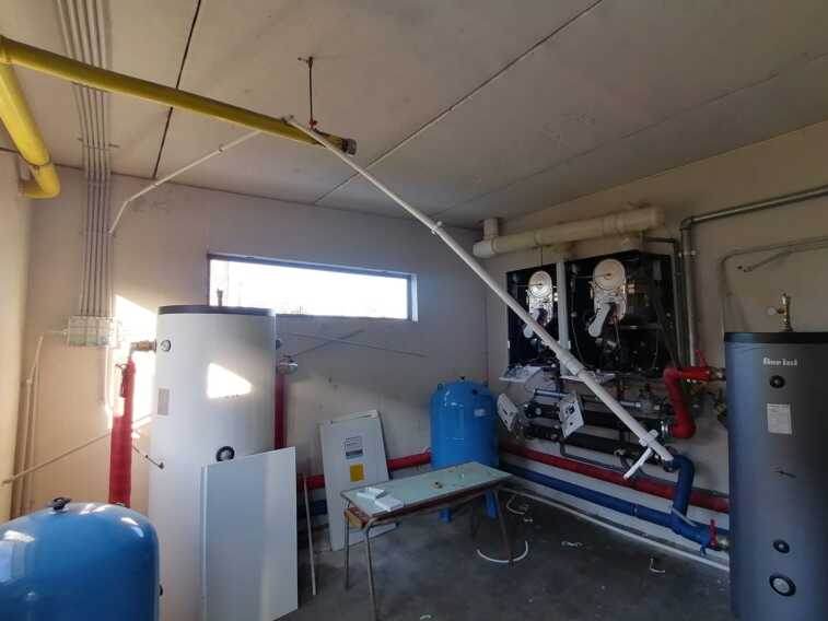 Furto di rame e danni alla centrale elettrica di una scuola a San Severo: un arresto e due denunce