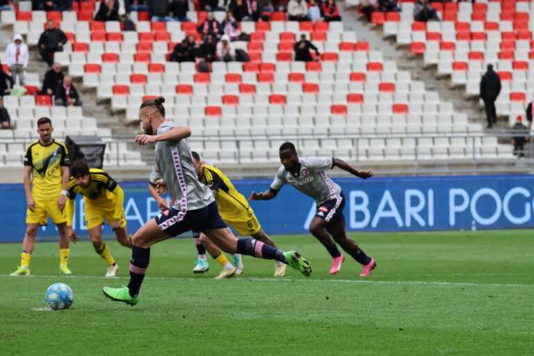 Il Bari ferma il Pisa al San Nicola. Ora lo scontro diretto col Cosenza è vitale