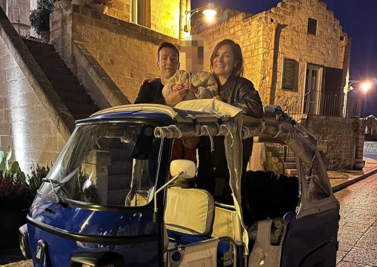 Alena Seredova, vacanze di Pasqua in Puglia e Basilicata con marito e figlia
