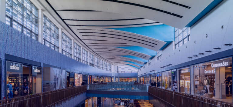Chiude l’Ipersimply nel centro commerciale Bariblu. Domani lo sciopero dei dipendenti
