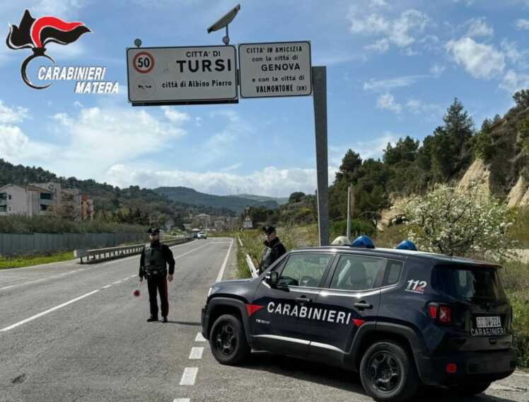 Su un’auto rubata con cocaina ed eroina: arrestato un 48enne a Tursi