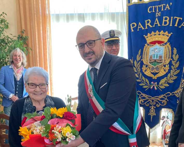 Parabita, cent’anni per nonna Lucetta: più forte di guerre e Covid