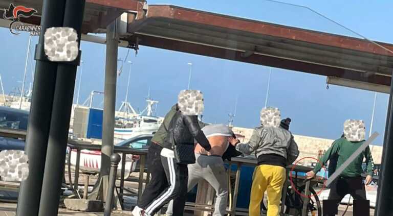 Spacciava senza l’ok del clan Strisciuglio: punito pusher infedele. Otto arresti a Bari