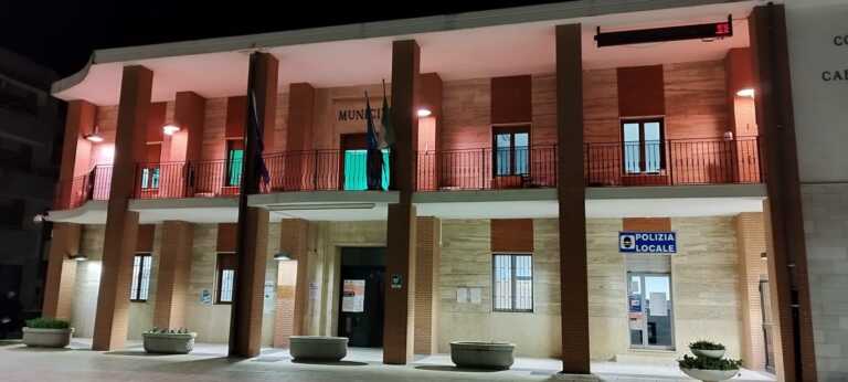 Carapelle, si dimettono in 7: il Prefetto sospende il Consiglio comunale, nominato il commissario