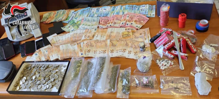 In casa più di un chilo di droga e 22mila euro in contanti: arrestati padre e figlio a Porto Cesareo