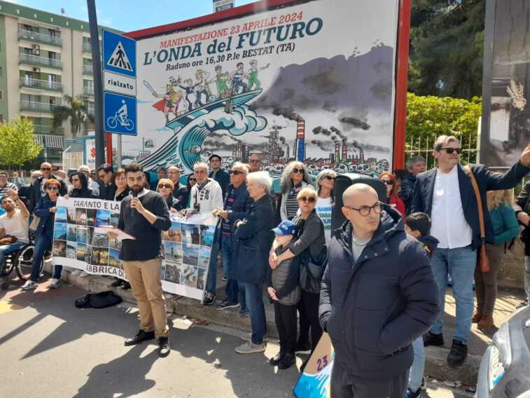 Taranto, nuova iniziativa ambientalista. «L’ex Ilva per noi deve chiudere»