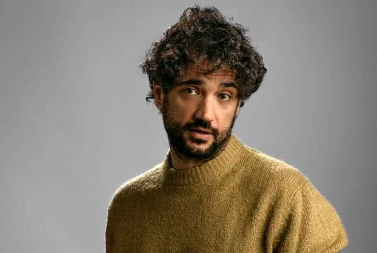 La poetica di Andrew Faber arriva a Modugno: il performer romano al Demodè