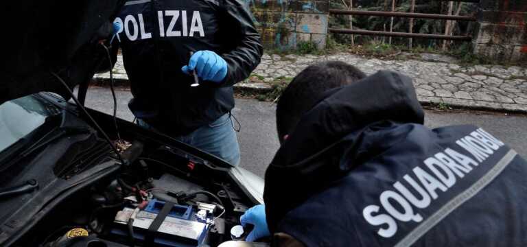 Auto rubate e “cannibalizzate” nelle campagne di Bitonto: fermati quattro giovani