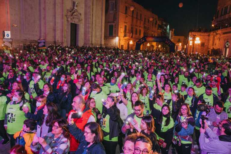La notte di Molfetta si colora d’arcobaleno: sabato 4 maggio torna la Night Run