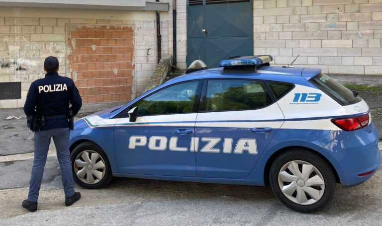 Bari, rifiutano le richieste sessuali: due ragazze sequestrate e picchiate al San Paolo