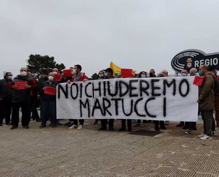 Mola di Bari, a maggio un corteo contro la Martucci: «La discarica non deve essere riaperta»