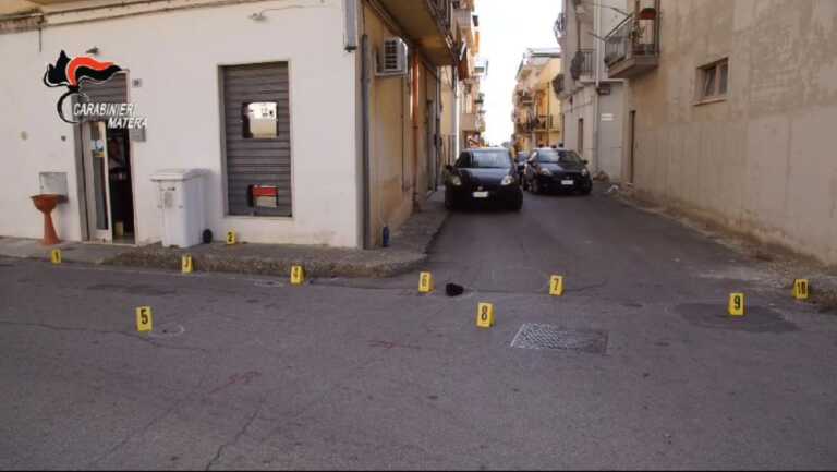 Rapinano una tabaccheria a Montalbano Jonico e picchiano il titolare: 3 arresti – VIDEO