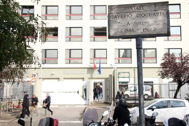 Prostituzione minorile, un presunto cliente non risponde al gip: «Dimostrerà la propria estraneità»