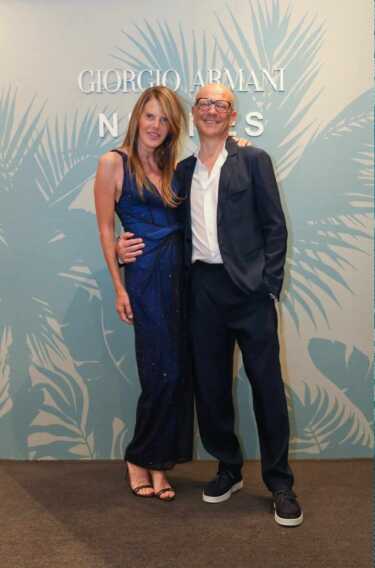 Galleria foto 'Giorgio Armani Mare incanta Trani: i “pop up” in vetrina fino al 24 giugno – FOTO' - foto 2