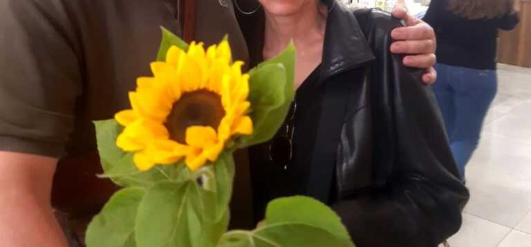 Festa della mamma, due pugliesi su tre regaleranno fiori anche se costano di più