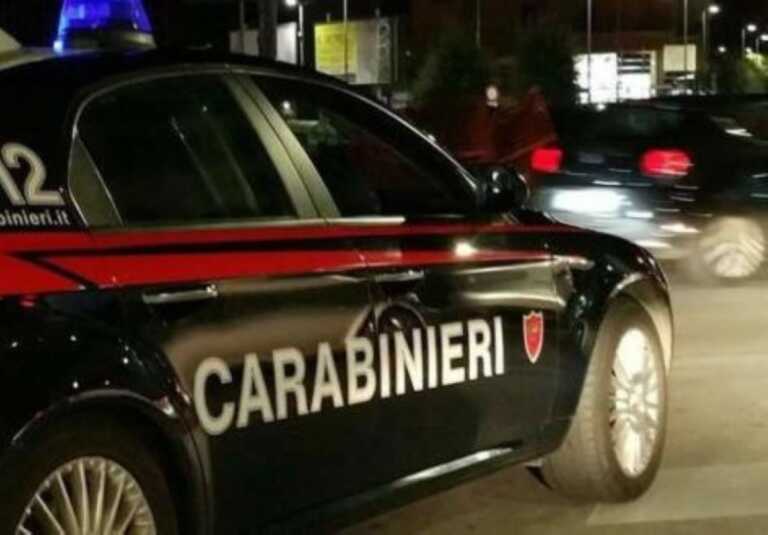 Aggredirono i carabinieri durante una rissa a Vieste, Daspo a due ragazzi