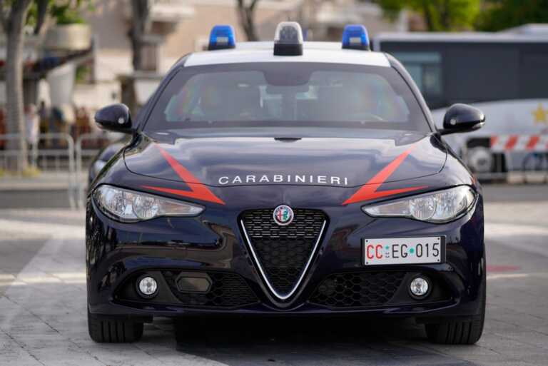 Rissa in pieno centro a Bari domenica notte: due arresti e una denuncia dei carabinieri