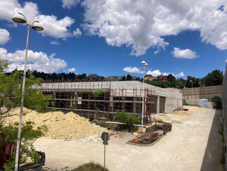 Matera, procedono i lavori del bunker per la radioterapia: ultimate le strutture in cemento armato