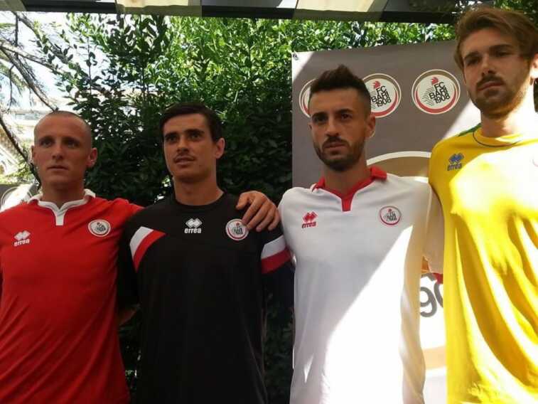 Bari, è rottura con Kappa: Erreà sarà il nuovo sponsor tecnico, come ai tempi di Conte