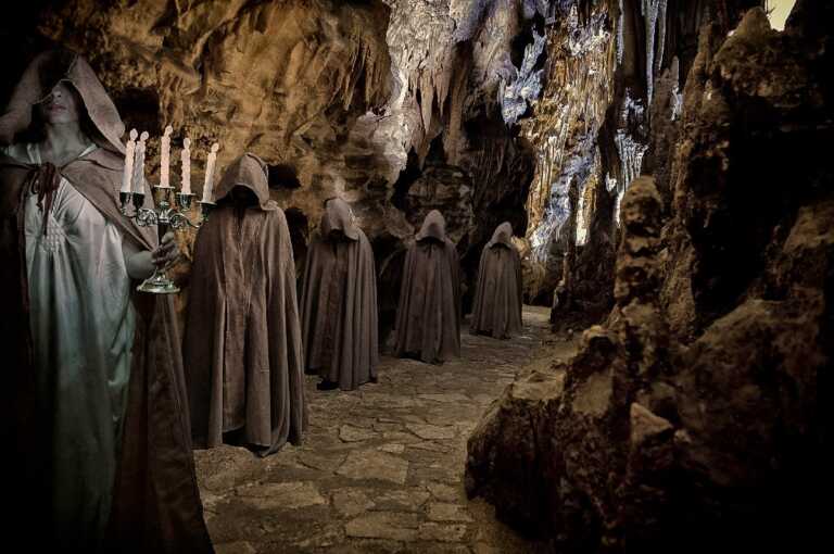 Le Grotte di Castellana alla Biennale di Venezia: in mostra gli “Archetipi nell’oblio”
