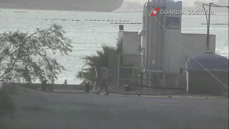 Taranto, allevamenti di mitili e vongole inquinati da impianti di scarico: 5 indagati – VIDEO