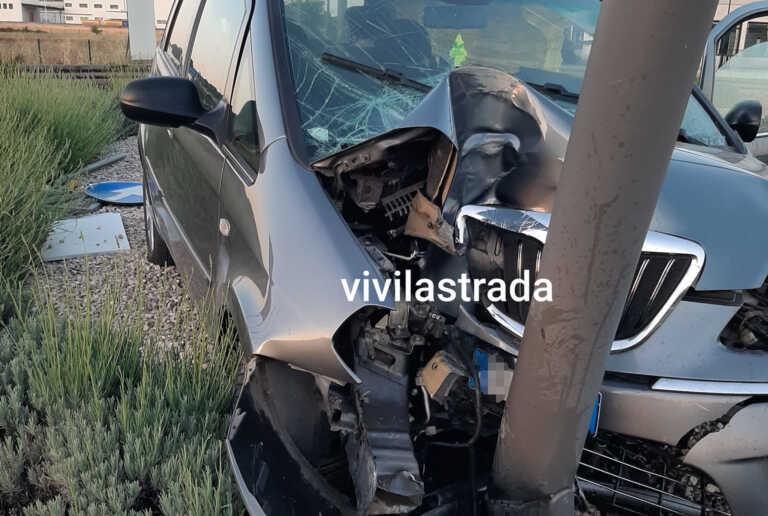 Finisce fuori strada sulla provinciale tra Putignano e Noci: un 23enne trasportato in ospedale