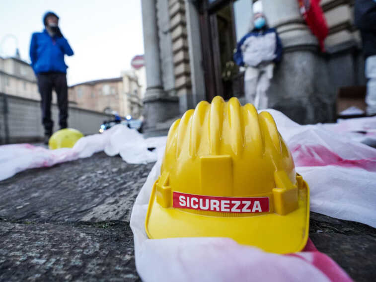 Operaio cadde in una buca incustodita: un’azienda di Taranto lo risarcirà con 73mila euro