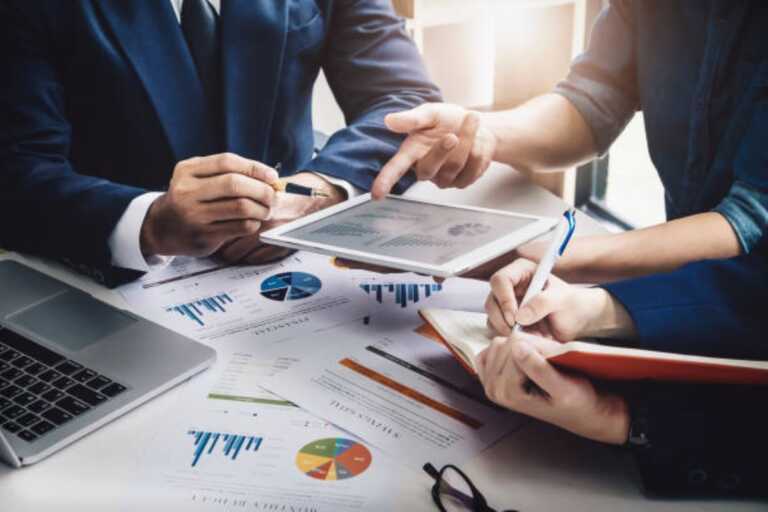 Articolo 18 e Jobs Act, quale strada è giusta?