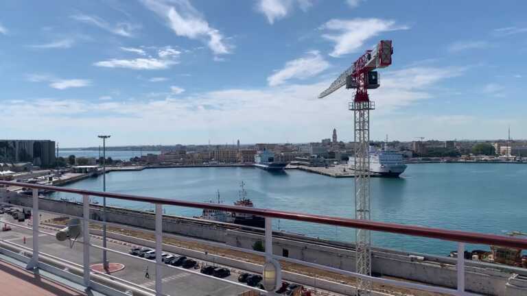 Bari, con la Msc Armonia parte la stagione crocieristica: nel 2024 attesi 200mila turisti – VIDEO