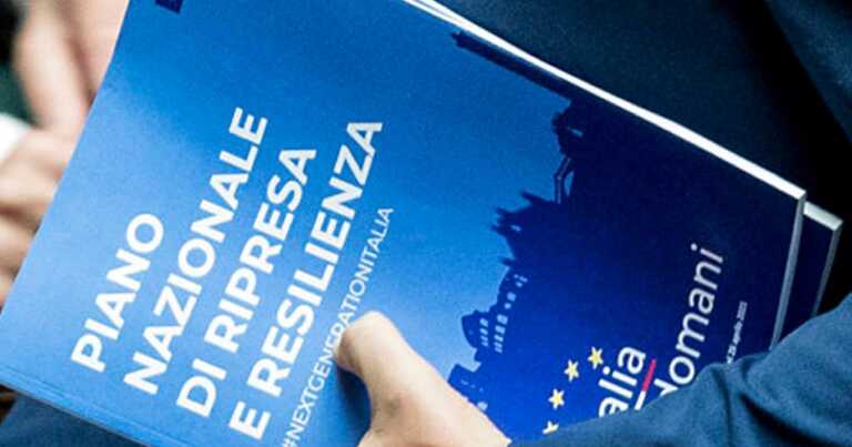 Pnrr, l’allarme dell’Ance: «In Puglia a rischio 1.300 progetti». Fitto replica: «Nessuna opera sarà definanziata»