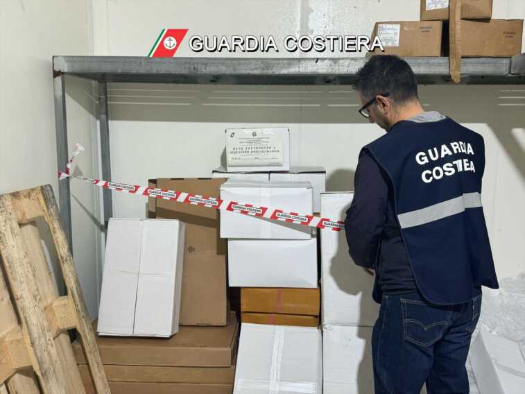 Polignano, sequestrati oltre 7 quintali di prodotti ittici: multa da 1.500 euro per un grossista