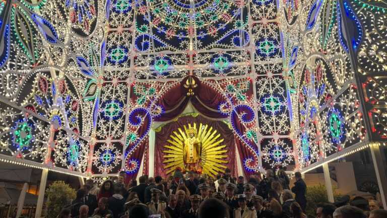 San Nicola a Bari, il prelievo della Sacra Manna dalla tomba del vescovo di Myra – LA DIRETTA