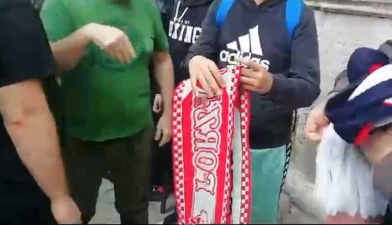 Strappa la sciarpa del Bari a un gruppo di studenti in gita: Daspo per un 44enne tarantino – VIDEO