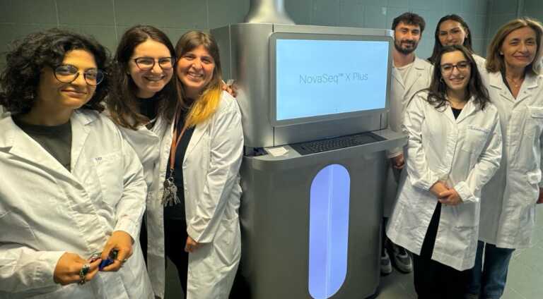 Installato a Bari il più potente sequenziatore di Dna al mondo: può analizzare 100 genomi umani in 48 ore