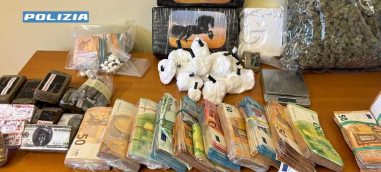 Rutigliano, una centrale dello spaccio tra le case popolari: 2 arresti, sequestrati 7,5 kg di droga e 147mila euro