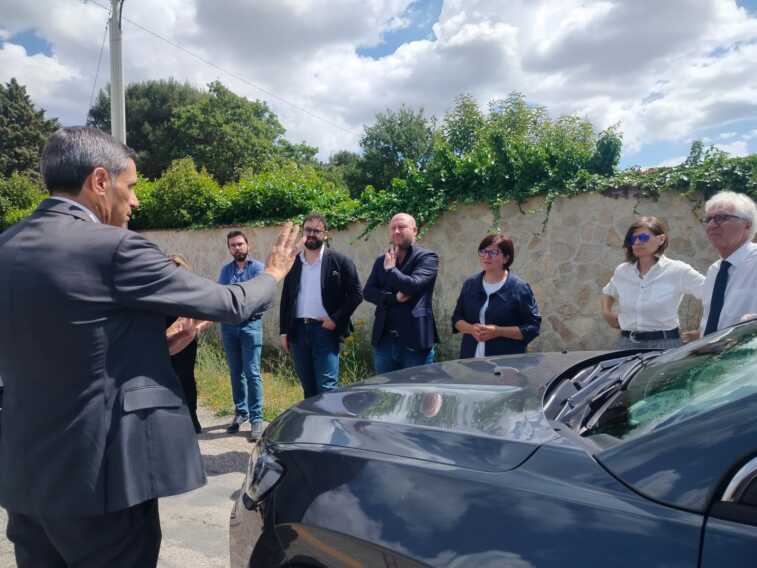 Sopralluogo di Perrini, con Ciliento e Pentassuglia, sul cantiere della ss 172: «Arteria essenziale per la Puglia»