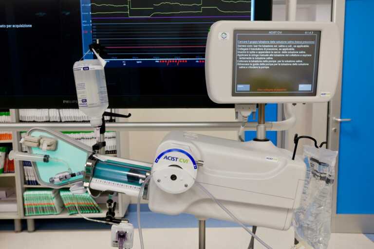Galleria foto 'Brindisi, una giornata dedicata alla donazione del sangue. Emiliano: «Gesto di grande valore» – VIDEO' - foto 1