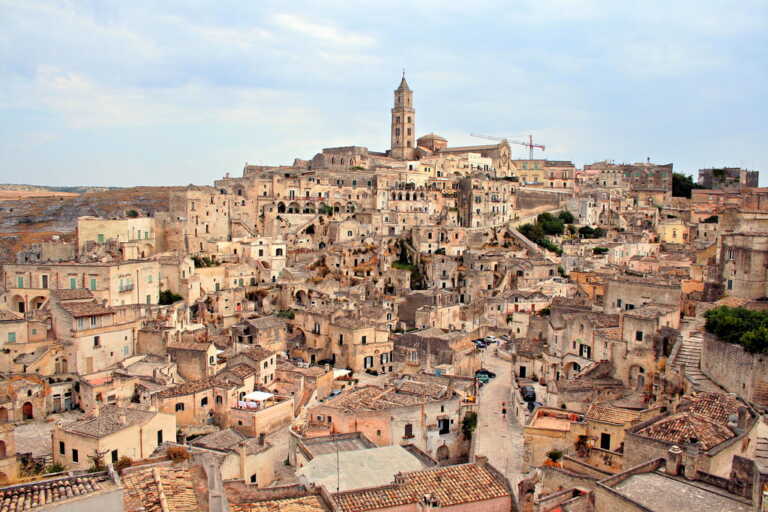 “Libri e lettori nell’Atene antica“, a Matera una conversazione con il prof. Pinto dell’Uniba