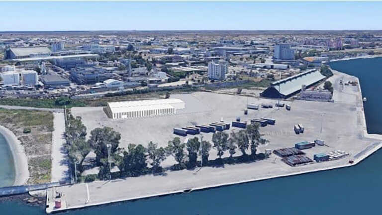 Brindisi, la banchina di Sant’Apollinare si trasforma in parcheggio. «Così il centro respira»