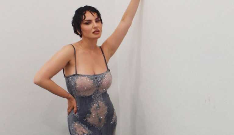 Arisa a San Siro con i Club Dogo: la cantante lucana infiamma il pubblico col suo nude look